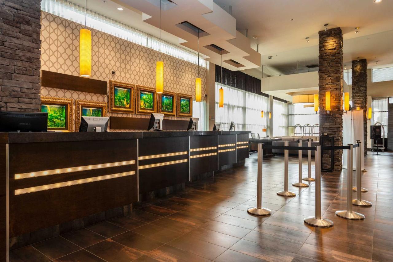 Sandman Signature Vancouver Airport Hotel & Resort Richmond Ngoại thất bức ảnh