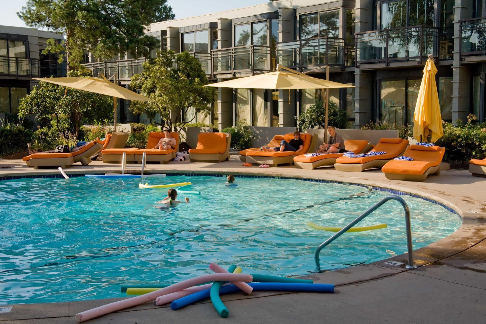 Sandman Signature Vancouver Airport Hotel & Resort Richmond Ngoại thất bức ảnh